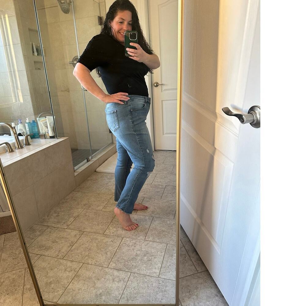 Torrid Cropped Raw Hem Distressed Jeans 16 - Picture 3 of 16